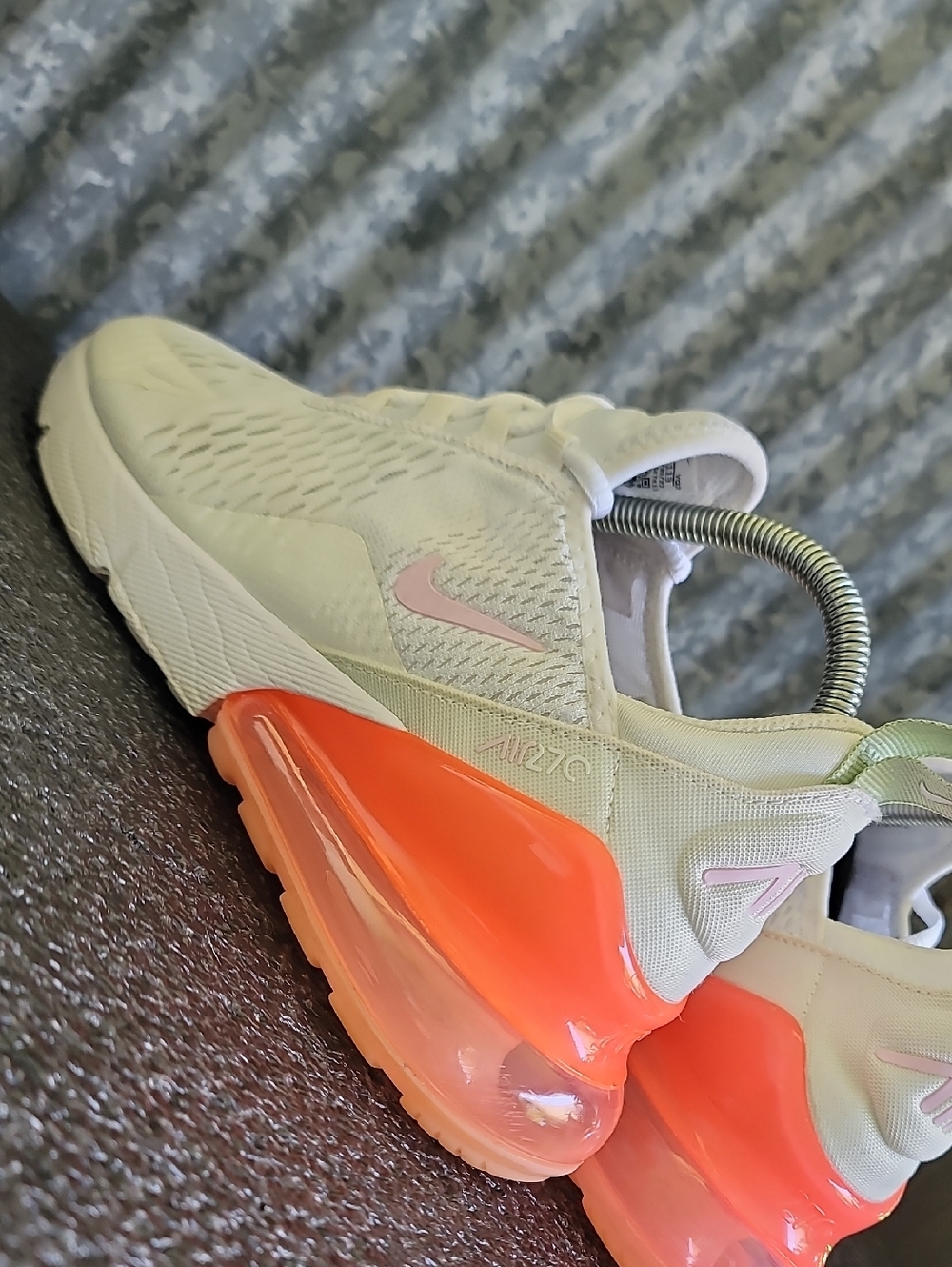 Pink Nike Air Max 270 "White Honeydew/Pink Foam/Coral" Wmns 7.5 Great Condition - Picture 8 of 14